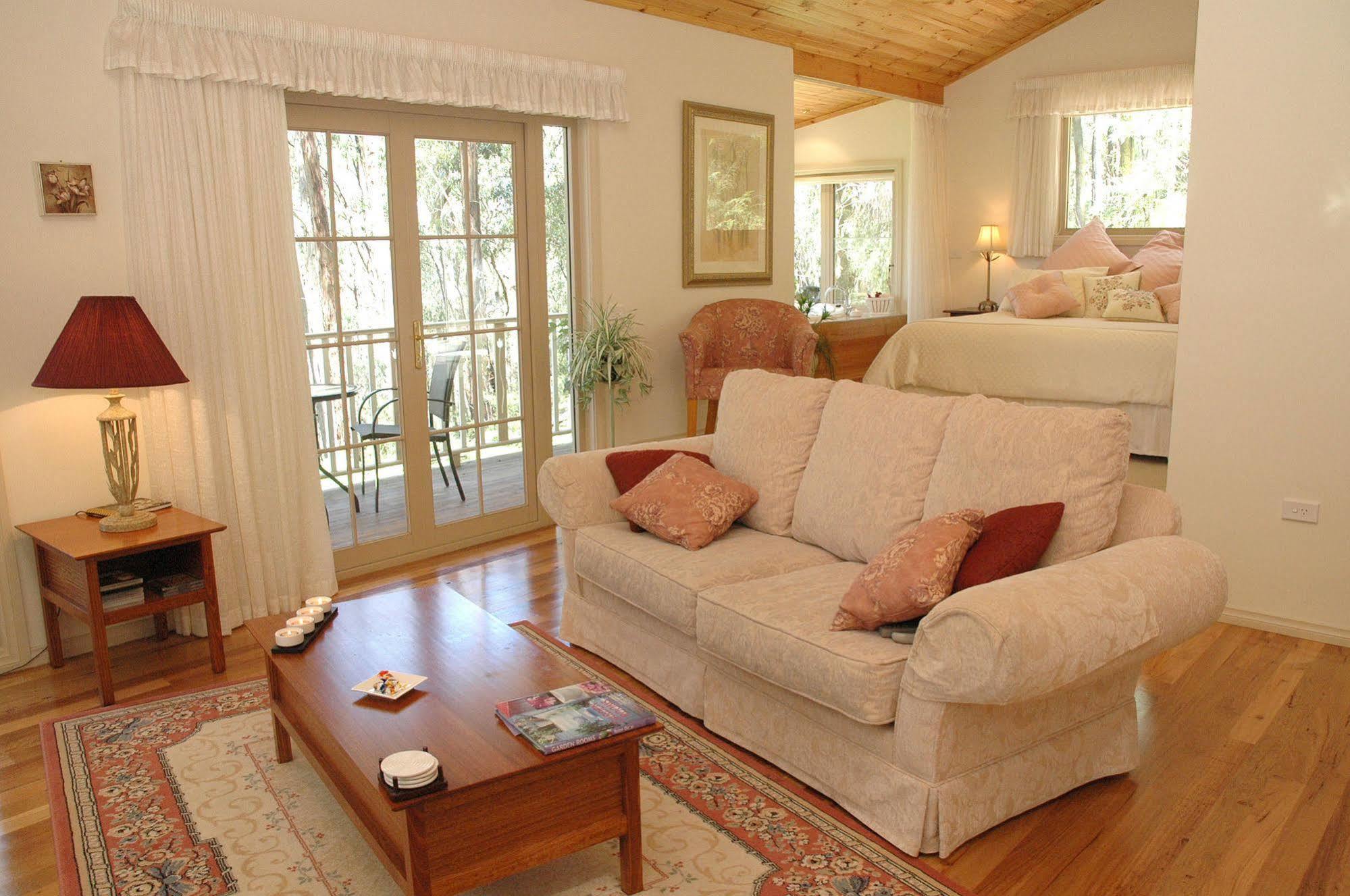 Myers Creek Cascades Luxury Cottages Healesville Exterior photo