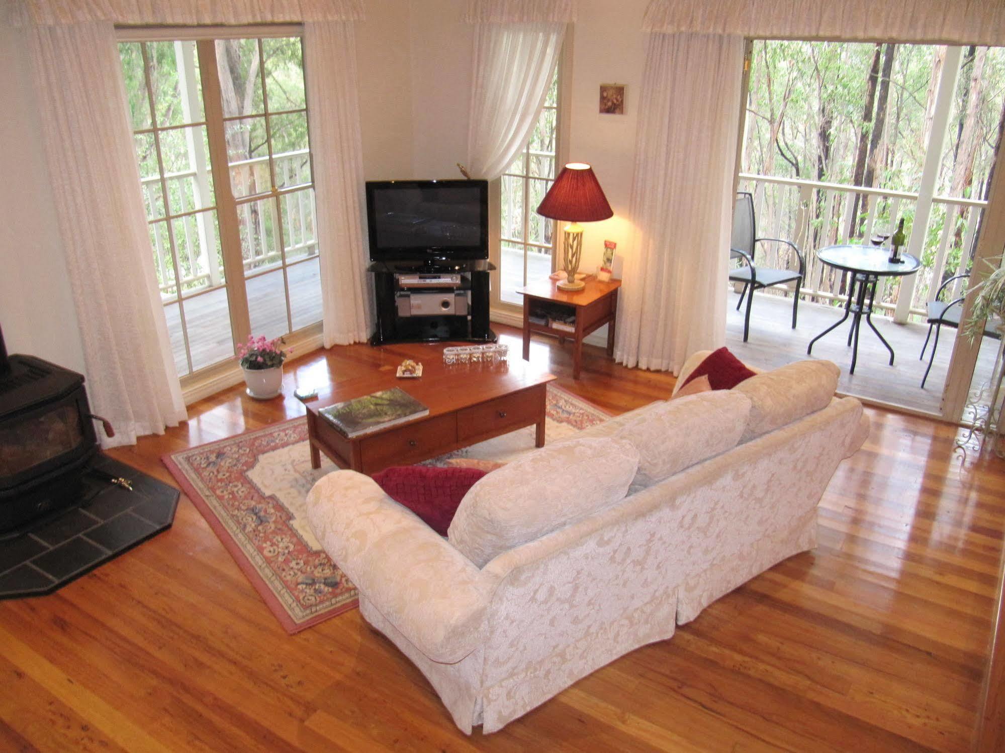 Myers Creek Cascades Luxury Cottages Healesville Exterior photo